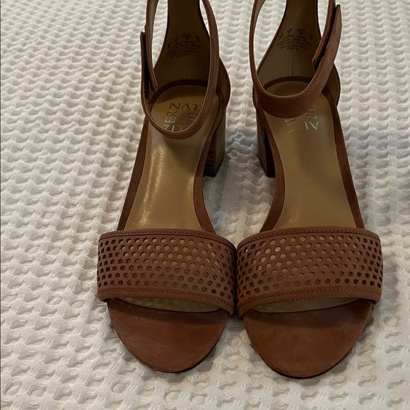Naturalizer Shoes - NWOT - Naturalizer Faith Sandal - Saddle Tan Nubuck
